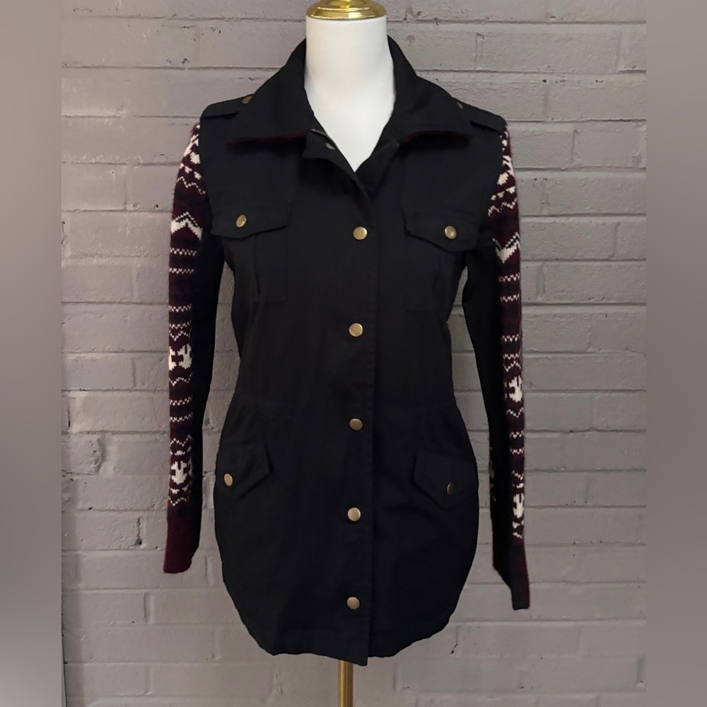Jessica Simpson mixed canvas and sweater snap button jacket XS